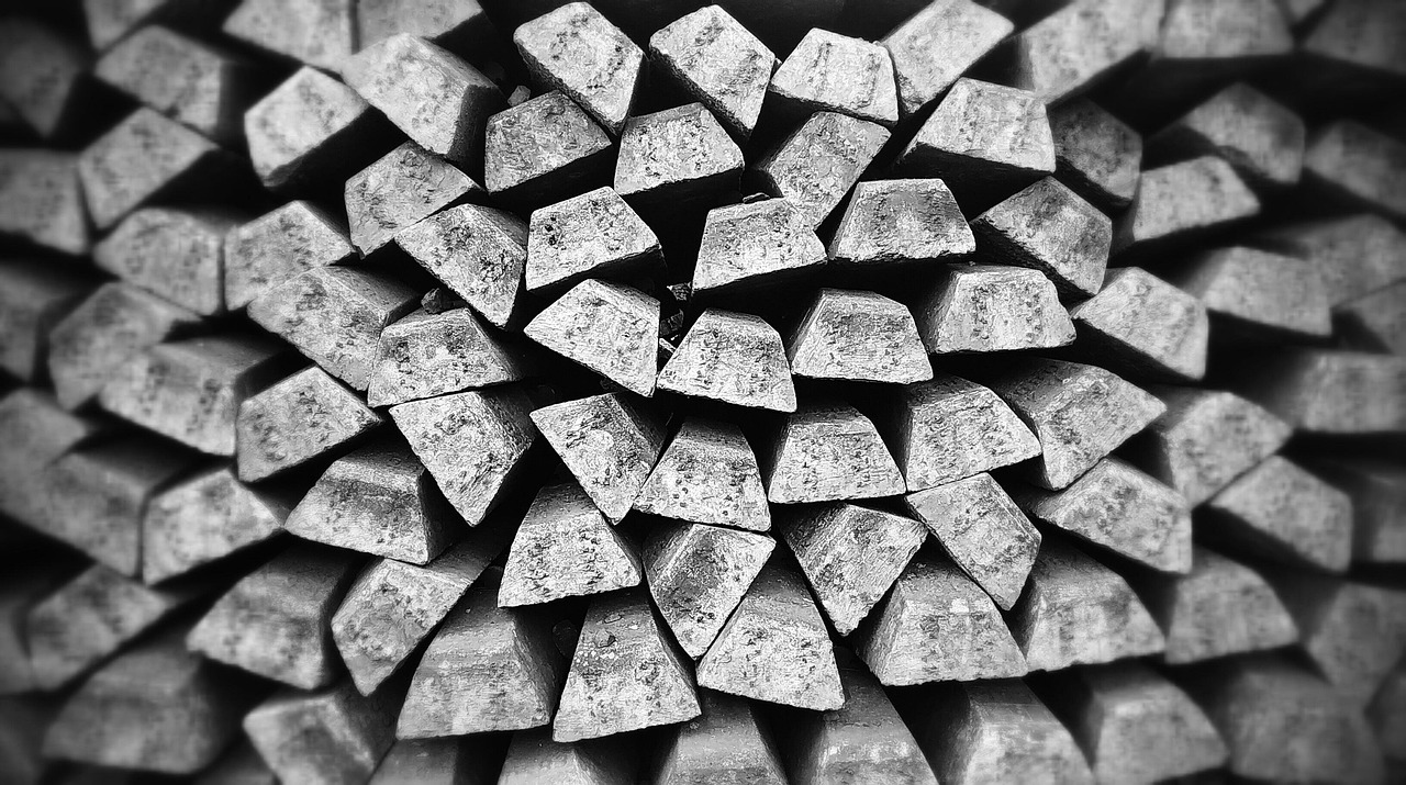 Silver plunges to extreme oversold RSI 16: live levels